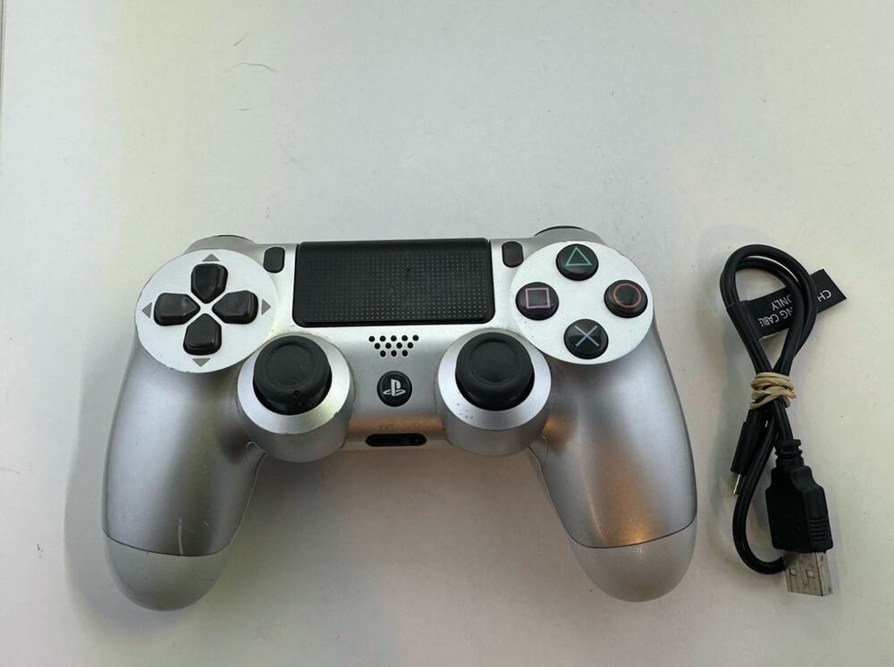 Sony PlayStation 4 PS4 DualShock 4 Wireless Controller Silver CUH-ZCT2U